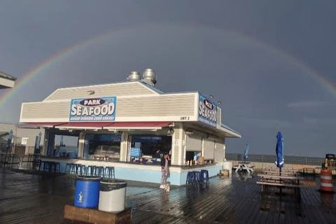Park Seafood Clam Bar